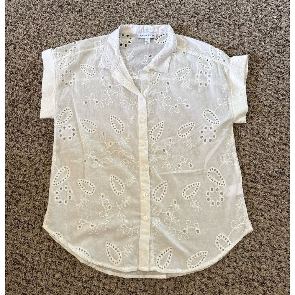 Alex & Jordan White‎ Floral Eyelet Lace Button up Blouse Size Small